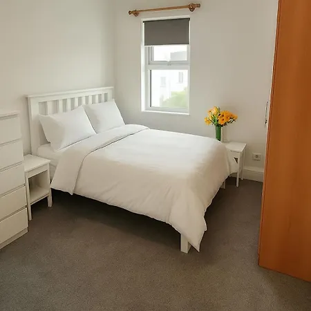 Centre Location - Sleeps 6 戈尔韦
