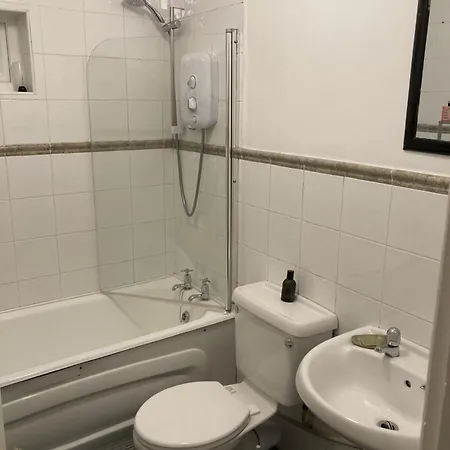 Apartment Centre Location - Sleeps 6